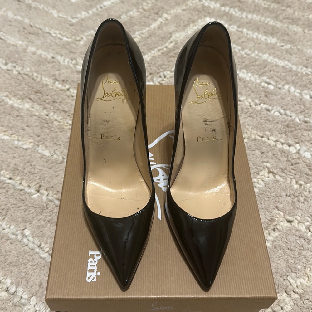 So Kate pointed toe pump